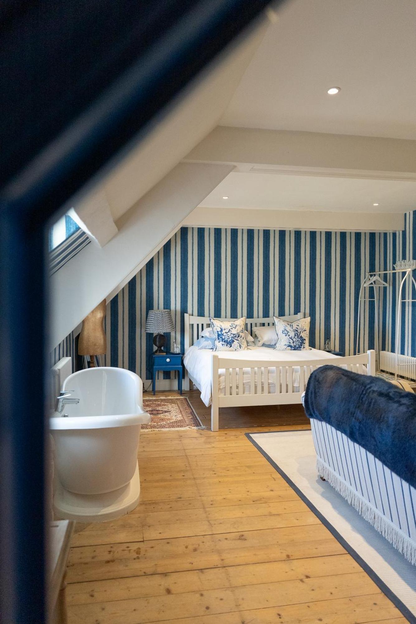 Gileston Manor Luxury B&B Барри Экстерьер фото